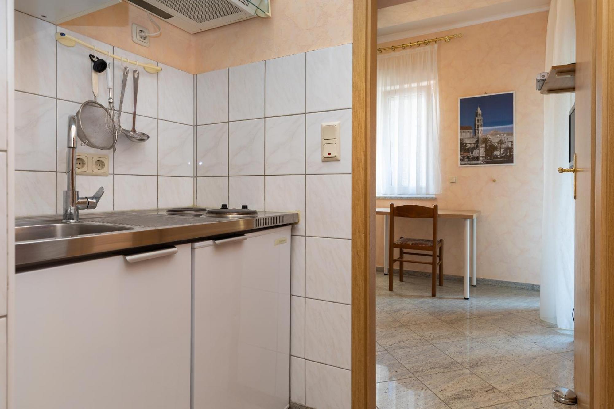 Apartments By The Sea Duce, Omis - 5973 Extérieur photo
